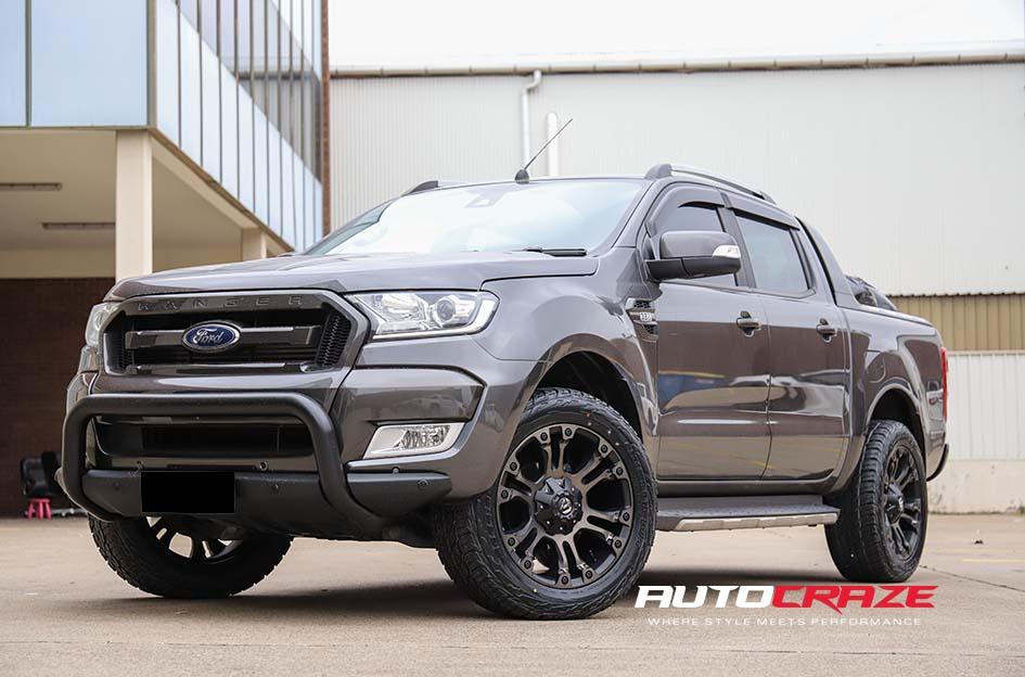FORD-RANGER-VAPOR-BLACK-MACHINED-WITH-DARK-TINT